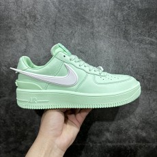 나이키 x  Ambush 콜라보 Nk Air Force 1'07 Low 조인트 모델 에어포스 1 로우탑 캐주얼 스니커즈 (해외배송)