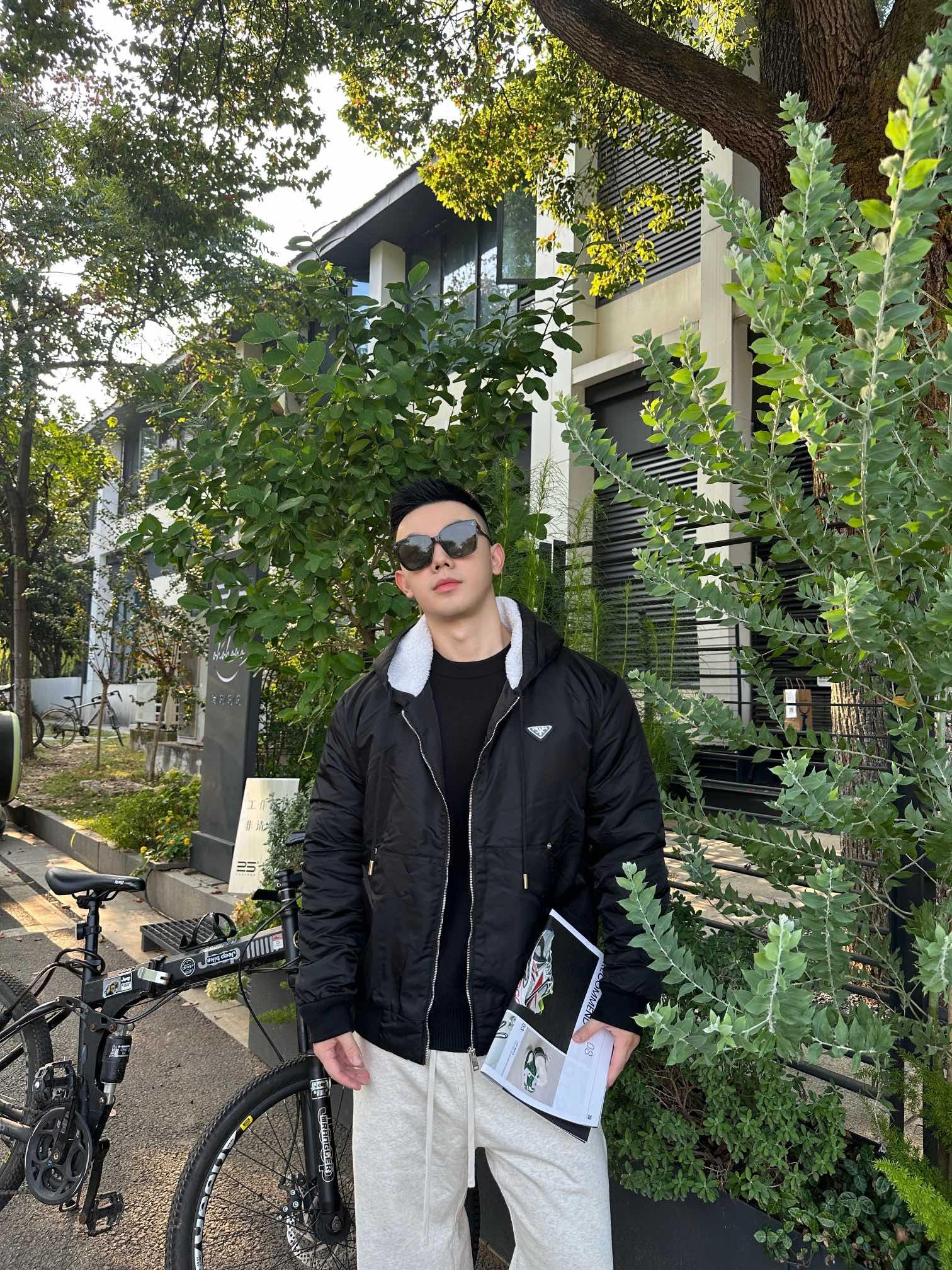 프라다 PRD 램스울 후드 재킷 (해외배송)