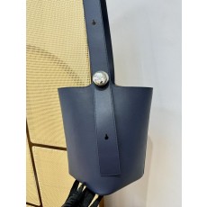 로에베 페블 버킷 백 (해외배송)