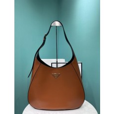 프라다 탑스티치 장식 라지 가죽 숄더백 (해외배송)