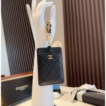 샤넬 다이아몬드 자수 체인 카드홀더 (해외배송)