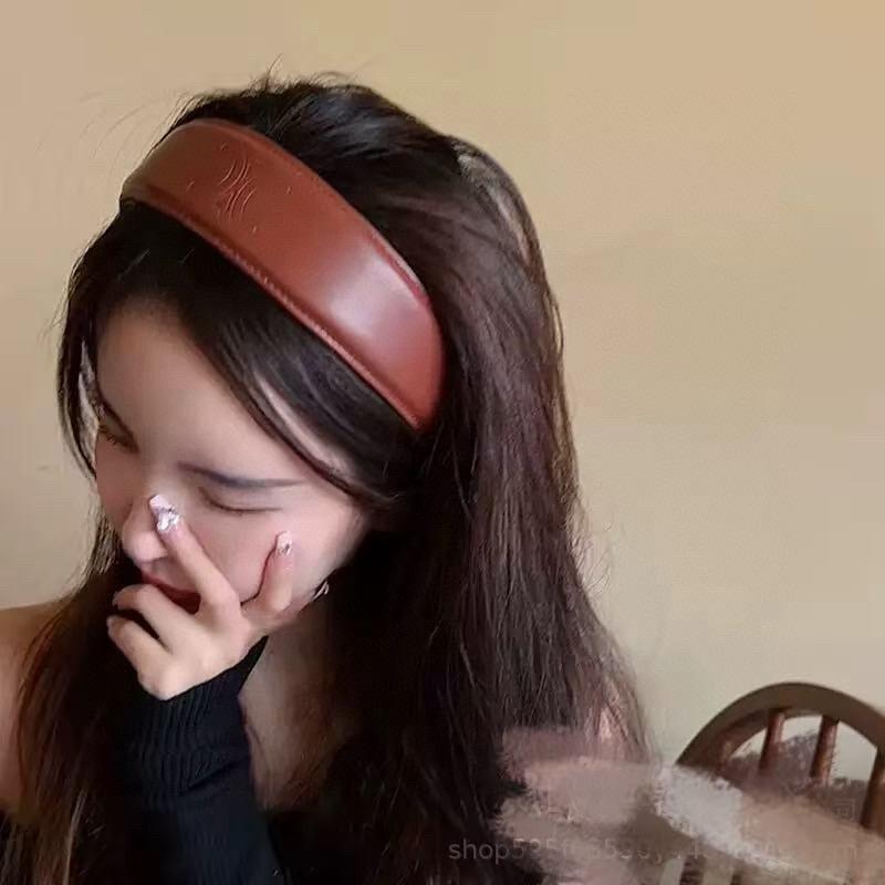 셀린느 양가죽 헤어밴드 (해외배송)