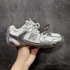 미우미우 x 뉴발란스 콜라보 NB530 스니커즈  (해외배송)