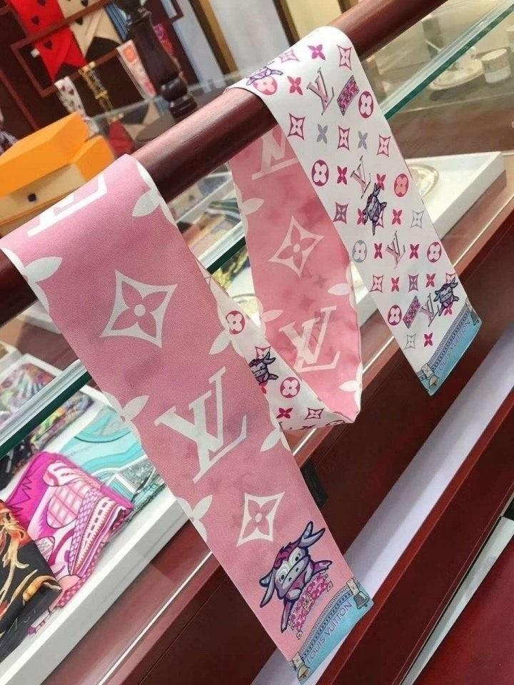 루이비통 방도 스카프 (국내배송)
