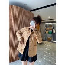 버버리 다이아몬드 퀼팅 슬림핏 재킷 (해외배송)