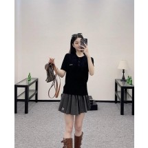미우미우 라펠 반팔 니트 스웨터 2컬러 (해외배송)