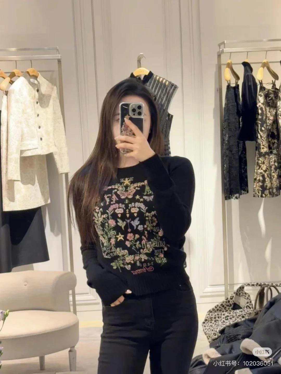 디올 동물과 꽃 자수 스웨터 (해외배송)