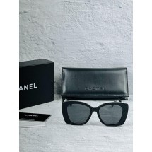 샤넬 버터플라이  크리스탈 로고 선글라스 (국내배송)