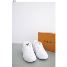 루이비통 LV로고 화이트 스니커즈 (국내배송)