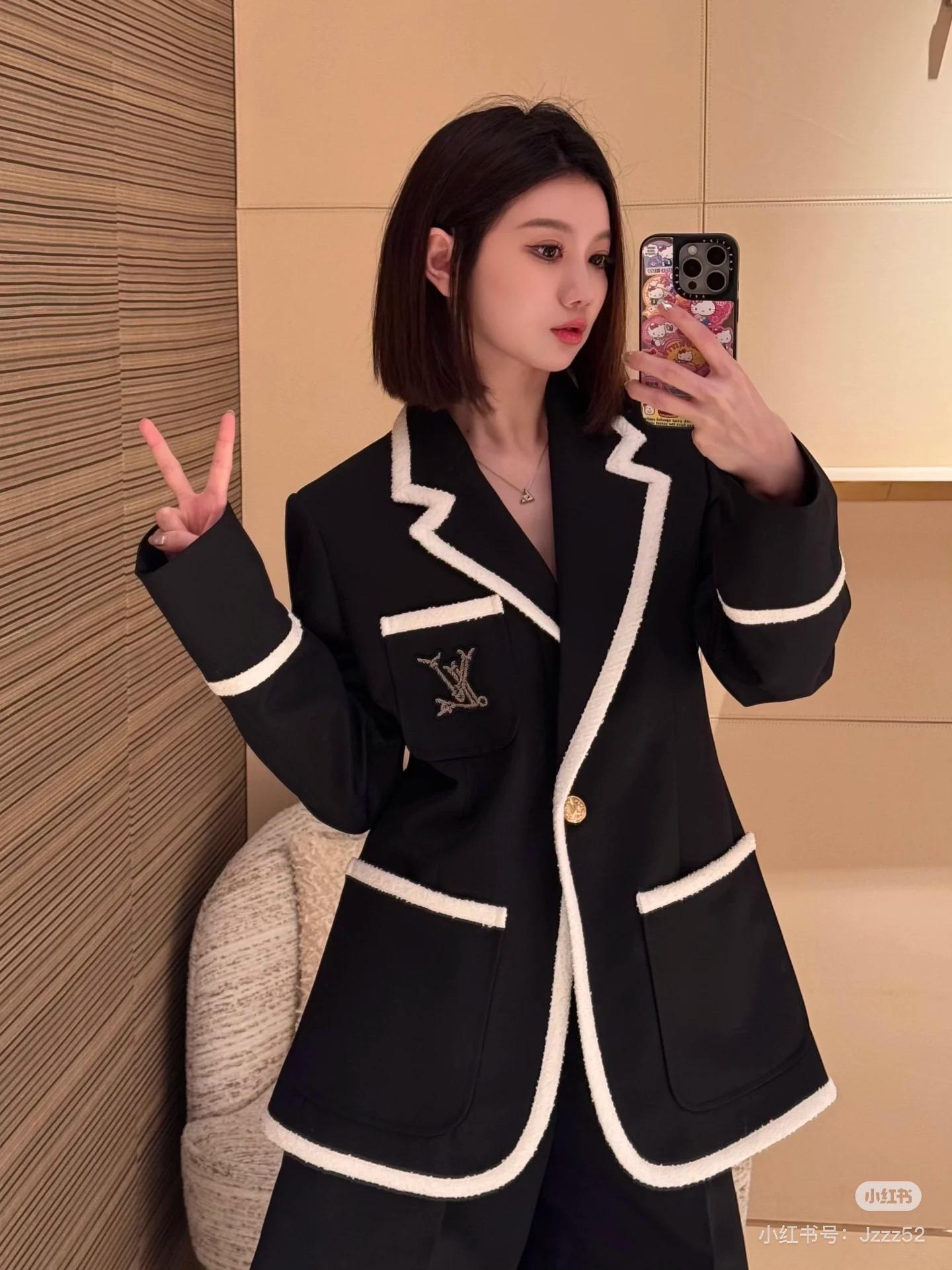 루이비통 자수 로고 슈트 재킷 (해외배송)