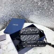 디올 사파리 메신저 백 (해외배송)