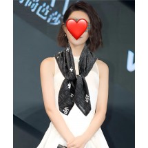 샤넬 실크 스카프 (해외배송)