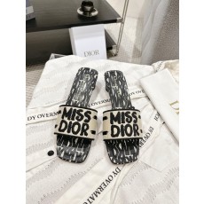 디올 모노그램 자수 가죽 슬리퍼 (해외배송)