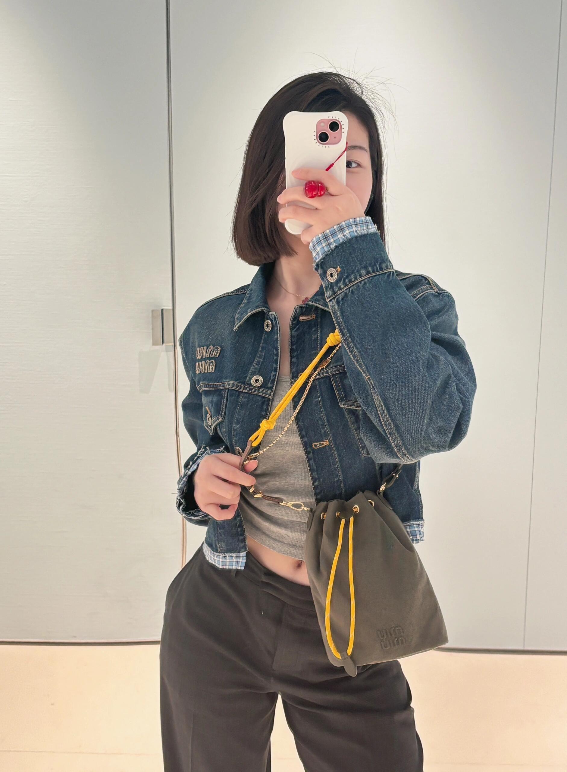 미우미우 데님 재킷 (해외배송)