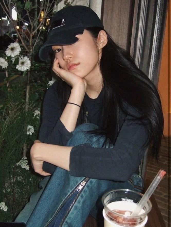 발렌시아가 테이핑 베이스볼캡 모자 (국내배송)