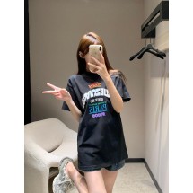 발렌시아가 자수 프린트 라운드넥 반팔 (해외배송)