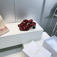 디올 로만 샌들 (해외배송)