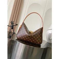 루이비통 슬라우치백 (정품급 해외배송)