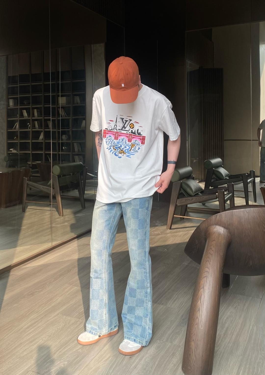 루이비통 라운드넥 반팔 2컬러 (해외배송)