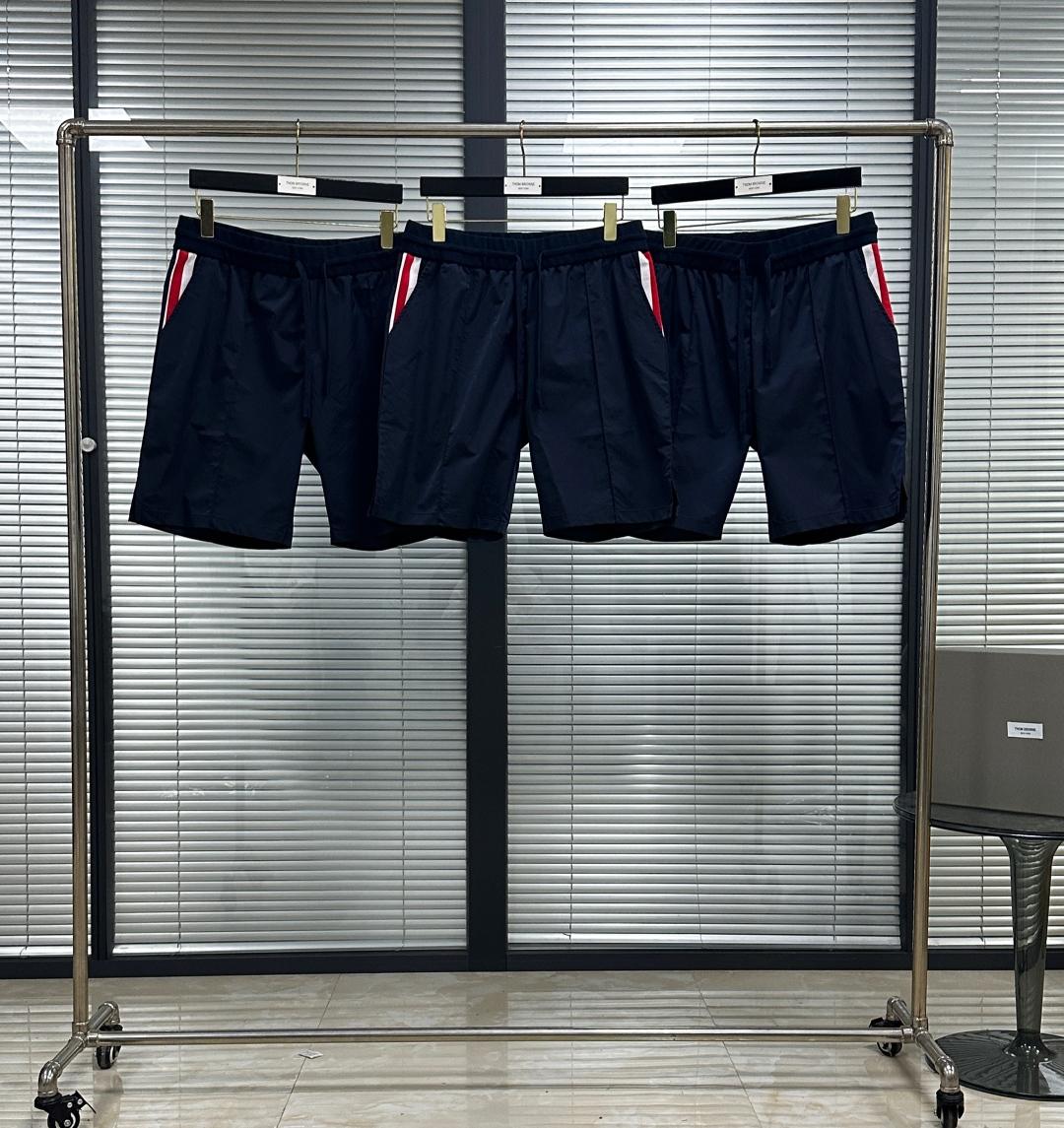 톰브라운 양면 포켓 반바지 (해외배송)