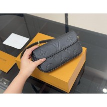 루이비통 아이비 WOC백 (해외배송)