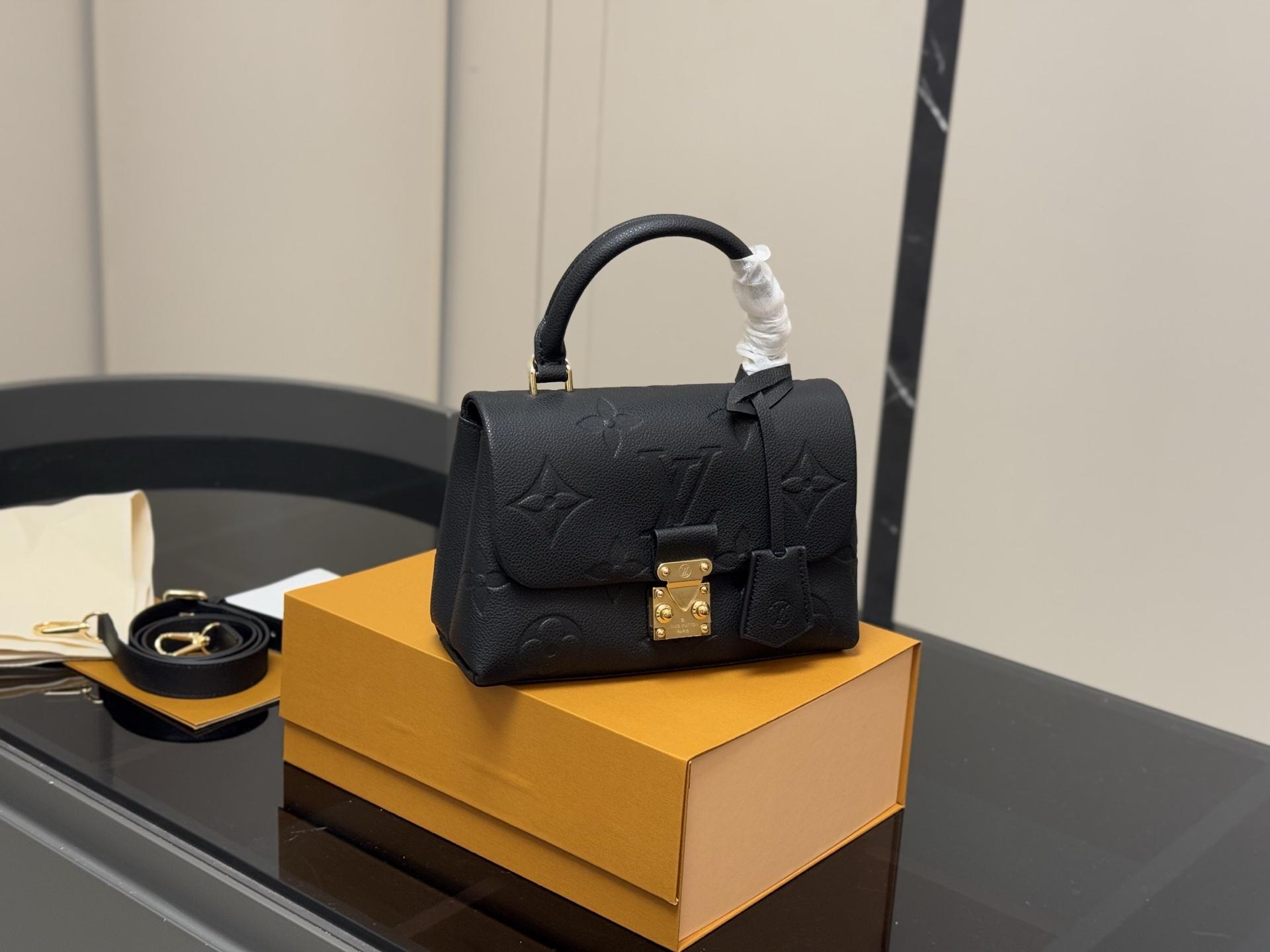 루이비통 LV 마들렌 BB 백  (해외배송)